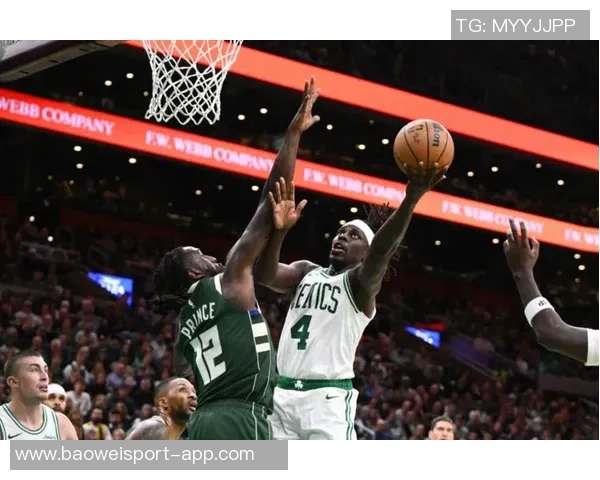 班凯罗生涯达成5000分1000助攻成就仅次于詹姆斯和字母哥的历史第三年轻球员